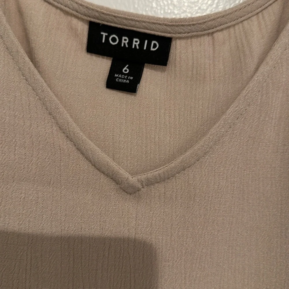 Torrid Cami Women Plus Size 6, V-Neck - Picture 2 of 5